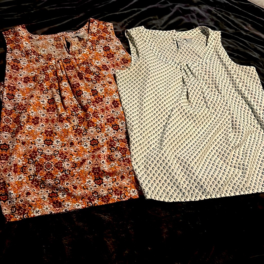 Lot of 2 sleeveless Loft blouson blouses, size L